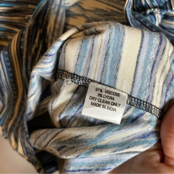 NWT Vintage Collection Cowboys and Indians Aztec 71185 Crossover Top Blue Multi - Picture 9 of 9